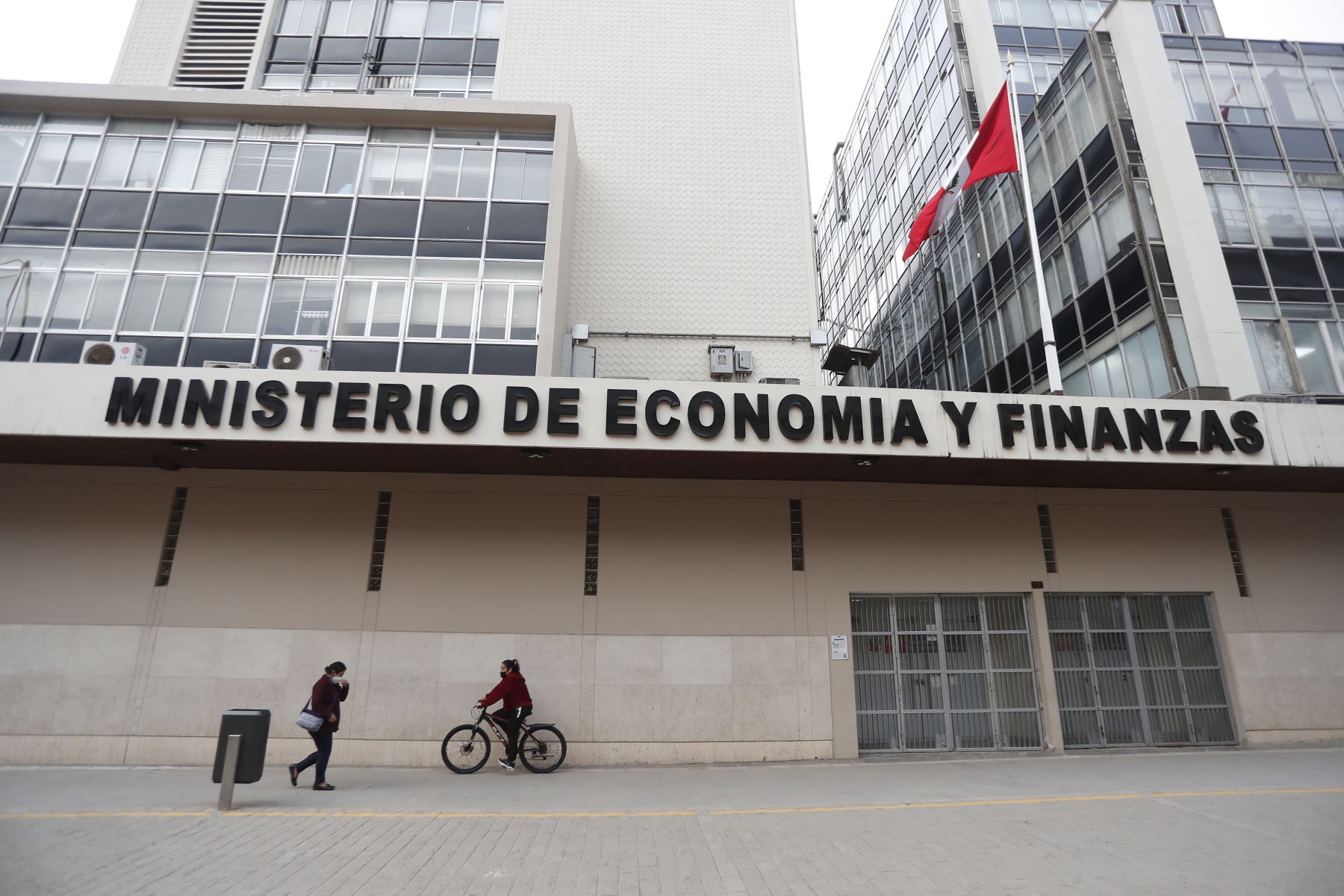 Ministerio de Economía y Finanzas (MEF): ANDINA