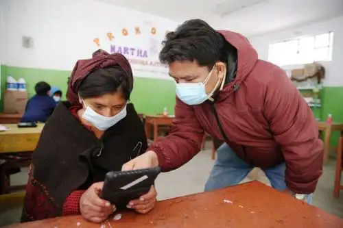 Minedu entregará tablets a todos los maestros y alumnos de colegios públicos. Foto: ANDINA/Difusión.
