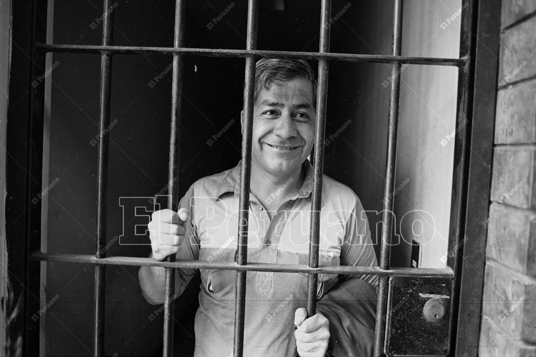 Lima - 05 abril 1988. Entrevista al psicólogo Mario Poggi Estremadoyro condenado a prisión por el asesinato del supuesto descuartizador Angel Díaz Balbín. Foto: Archivo Histórico de El Peruano / Leoncio Mariscal