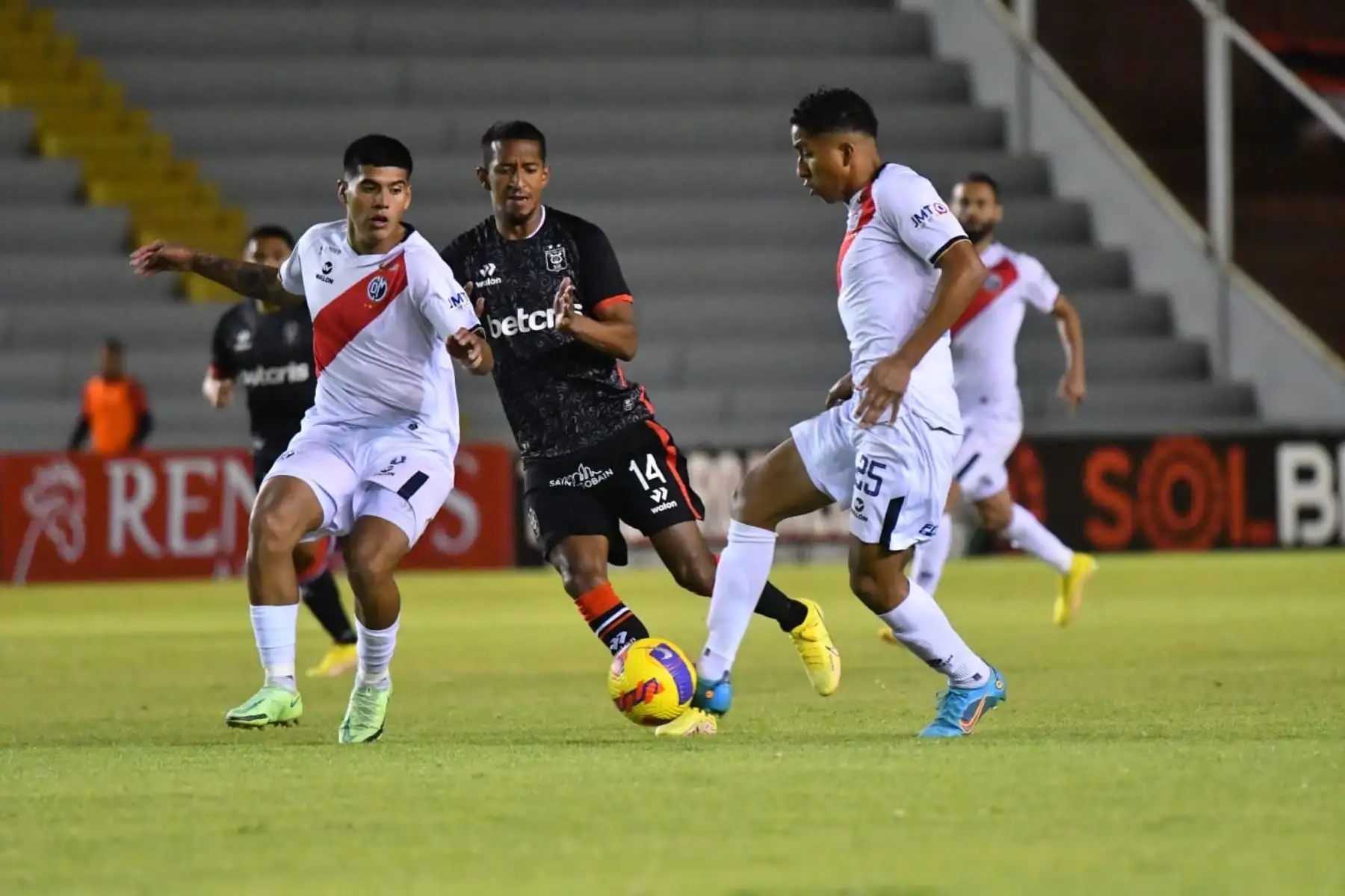 Melgar golea 6-2 al Deportivo Municipal durante partido por la jornada 11 de la Liga 1, en el estadio Monumental UNSA. Foto: Cortesía Diego Ramos