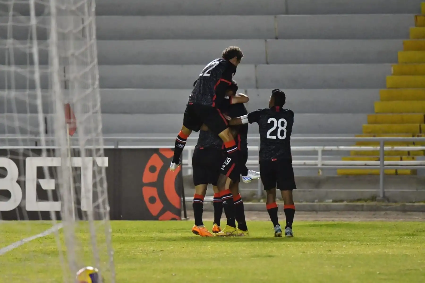 Melgar golea 6-2 al Deportivo Municipal durante partido por la jornada 11 de la Liga 1, en el estadio Monumental UNSA. Foto: Cortesía Diego Ramos