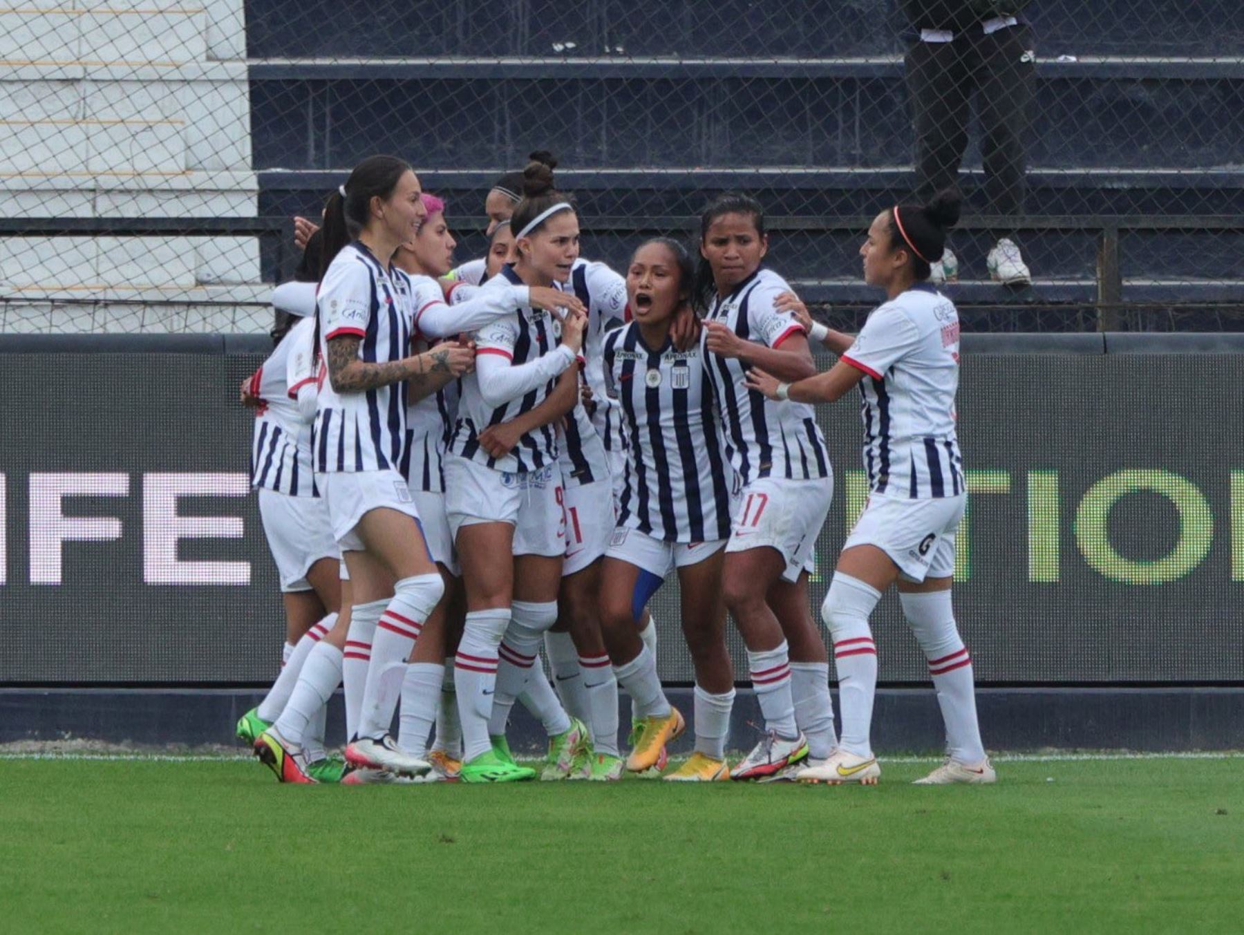 Alianza Lima derrotó 2-1 a Universitario