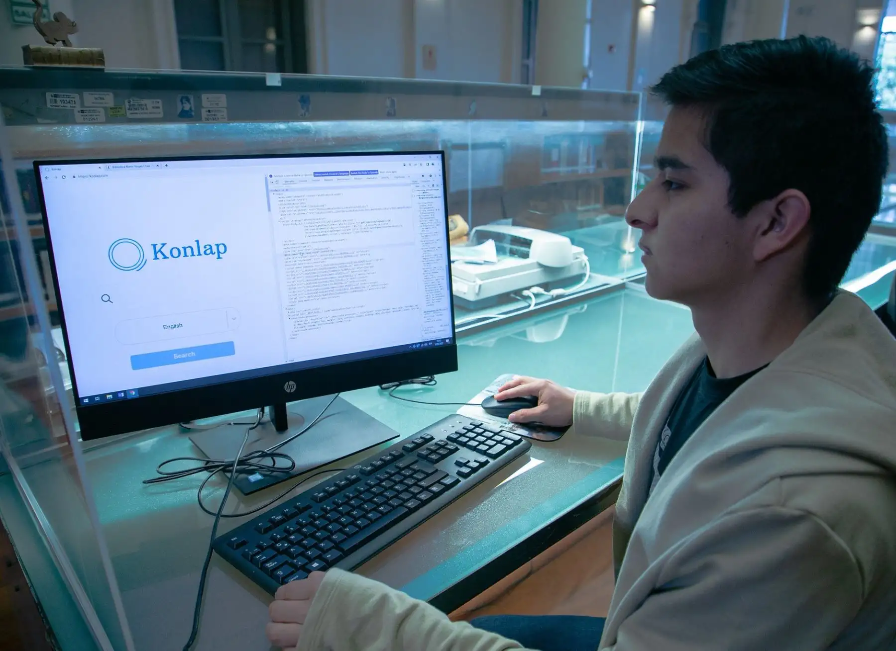 Conoce a Héctor Díaz Gómez, el joven estudiante natural de Amazonas y creador de Konlap, el buscador web que permite navegar en más de 100 idiomas y que es sensación en universidades de Estados Unidos. ANDINA/Difusión