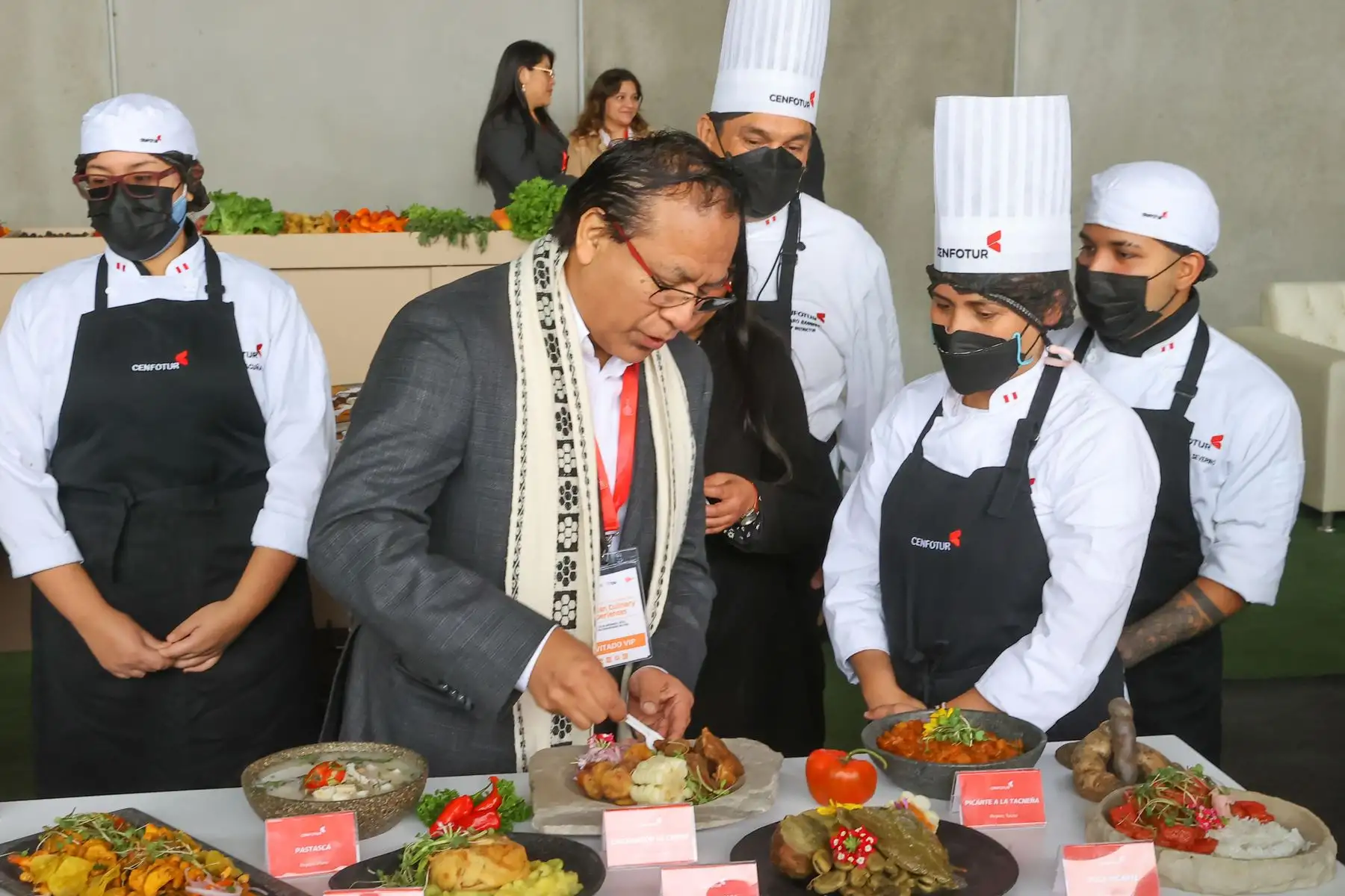 El ministro de Comercio Exterior y Turismo, Roberto Sánchez, y la presidenta ejecutiva de PROMPERÚ, Amora Carbajal, inauguran,  la primera rueda de internacional de negocios turismo gastronómico. Foto: ANDINA/ Andrés Valle