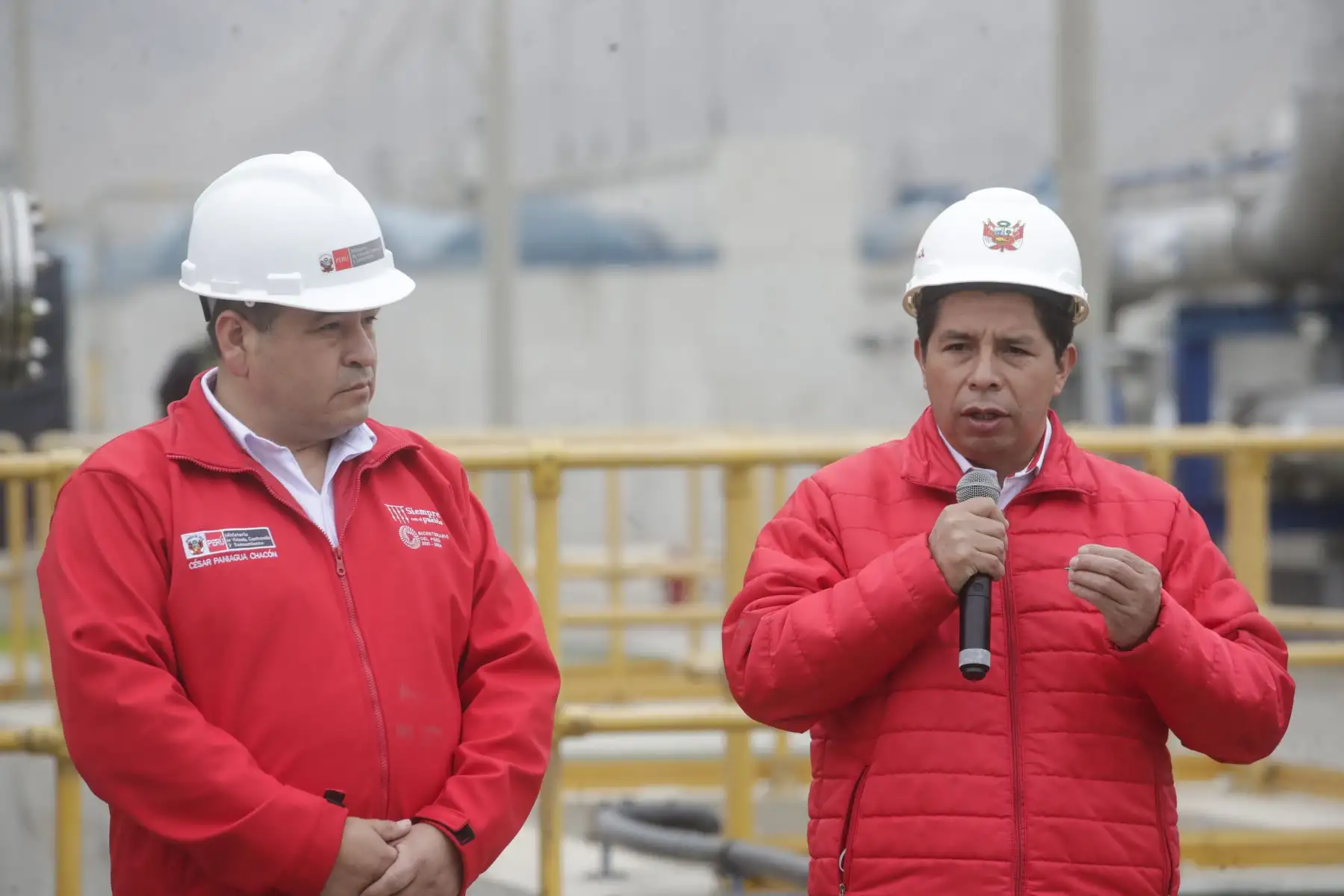 Jefe de Estado Pedro Castillo inspecciona funcionamiento de planta desalinizadora y tratamiento de aguas residuales del proyecto PROVISUR. Foto: ANDINA/ Prensa Presidencia