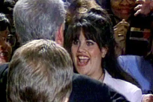 Starr, que nunca ocultó sus inclinaciones republicanas, pasó a trabajar como abogado, profesor, rector de la Universidad de Baylor entre 2010 y 2016 y comentarista en el canal conservador Fox News. Foto: AFP