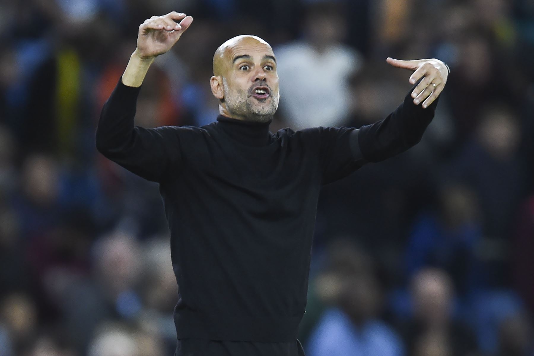 El técnico del Manchester City, Pep Guardiola, reacciona durante el partido del grupo G de la Liga de Campeones de la UEFA entre el Manchester City y el Borussia Dortmund en Manchester, Gran Bretaña.
Foto: EFE