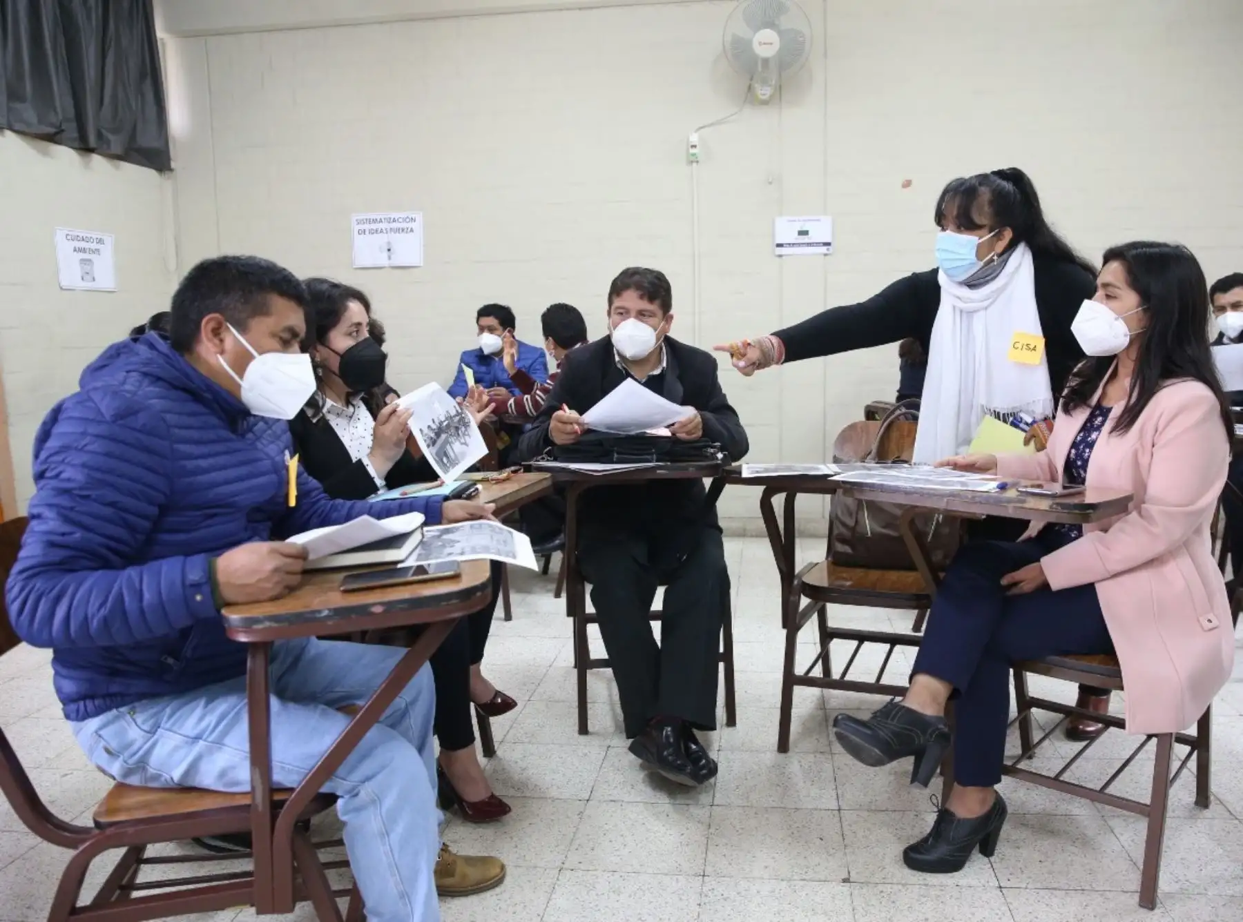Especialistas en Educación de diversas regiones participan del taller de fortalecimiento de capacidades que organizó el Ministerio de Educación para planificar las orientaciones para el inicio del año escolar 2023. ANDINA/Difusión