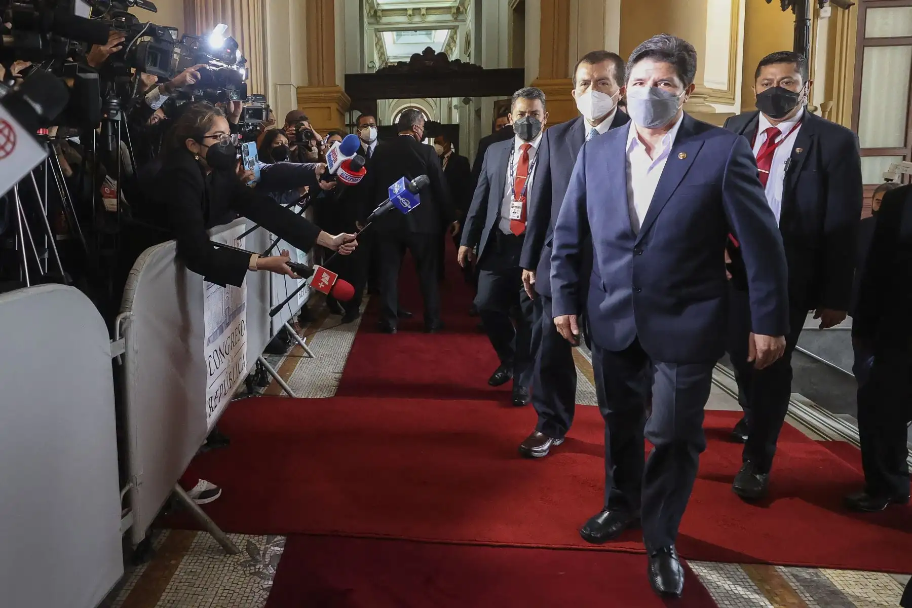 El presidente de la República, Pedro Castillo, llega al Congreso de la República, para  sostener una reunión con el titular del Congreso, José Williams Zapata. Foto:ANDINA/ Prensa Presidencia