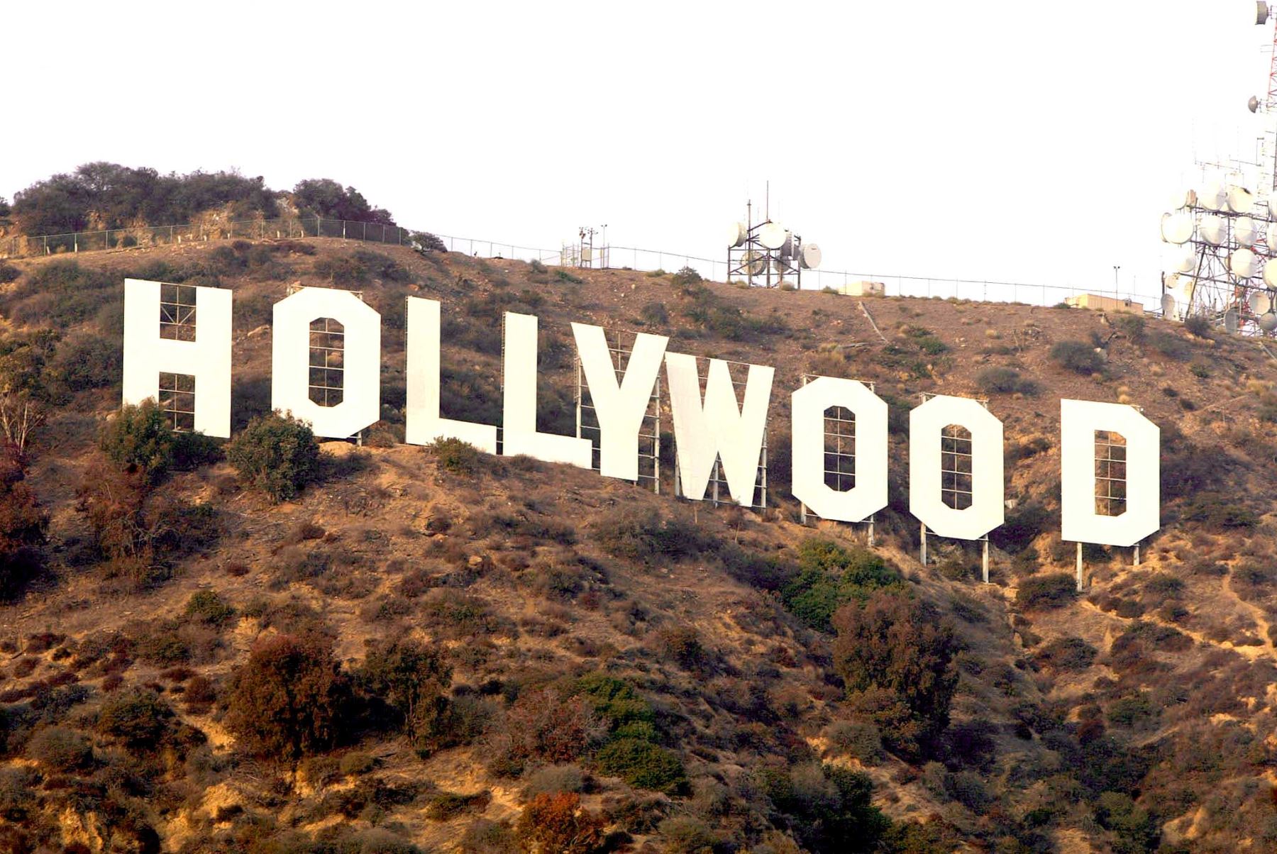 Por sus 100 años, el letrero de Hollywood será retocado con 1,500 litros de pintura