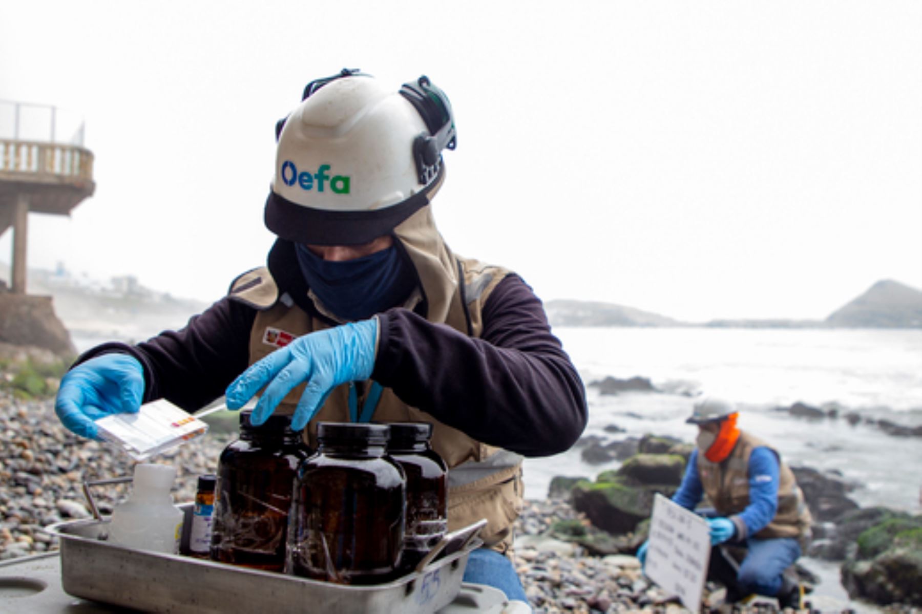 El Organismo de Evaluación y Fiscalización Ambiental informó que ha culminado la verificación de 97 sitios identificados por el derrame de petróleo, como playas, acantilados, puntas y otras formaciones costeras. Foto: OEFA