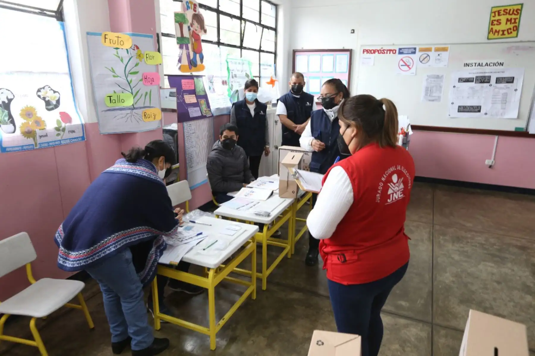 El Jurado Nacional de Elecciones (JNE) fiscalizó la primera jornada de capacitación de los ciudadanos que cumplirán la función de miembros de mesa de sufragio durante las Elecciones Regionales y Municipales del próximo 2 de octubre. Foto: Difusión