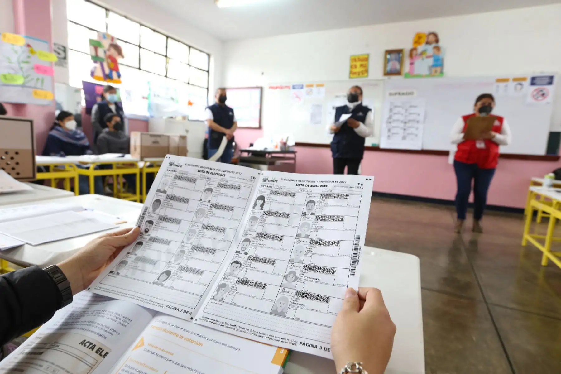 El Jurado Nacional de Elecciones (JNE) fiscalizó la primera jornada de capacitación de los ciudadanos que cumplirán la función de miembros de mesa de sufragio durante las Elecciones Regionales y Municipales del próximo 2 de octubre. Foto: Difusión