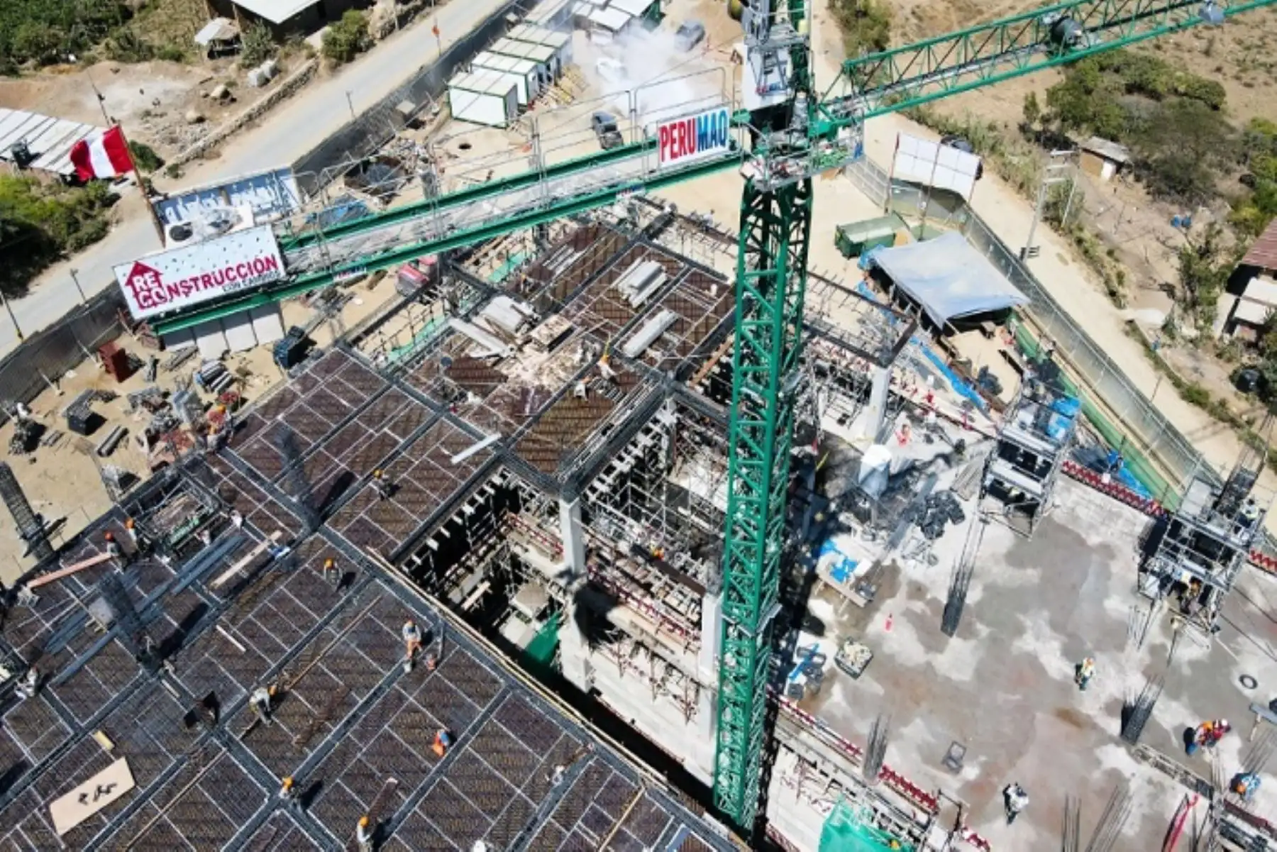 Del total de recursos, S/ 4,753 millones los ejecutará la ARCC directamente como parte del Acuerdo de Gobierno a Gobierno (G2G) con el Reino Unido, en 109 proyectos relacionados a colegios, establecimientos de salud y soluciones integrales de 17 ríos, 5 quebradas y drenajes pluviales en siete ciudades de la Costa.