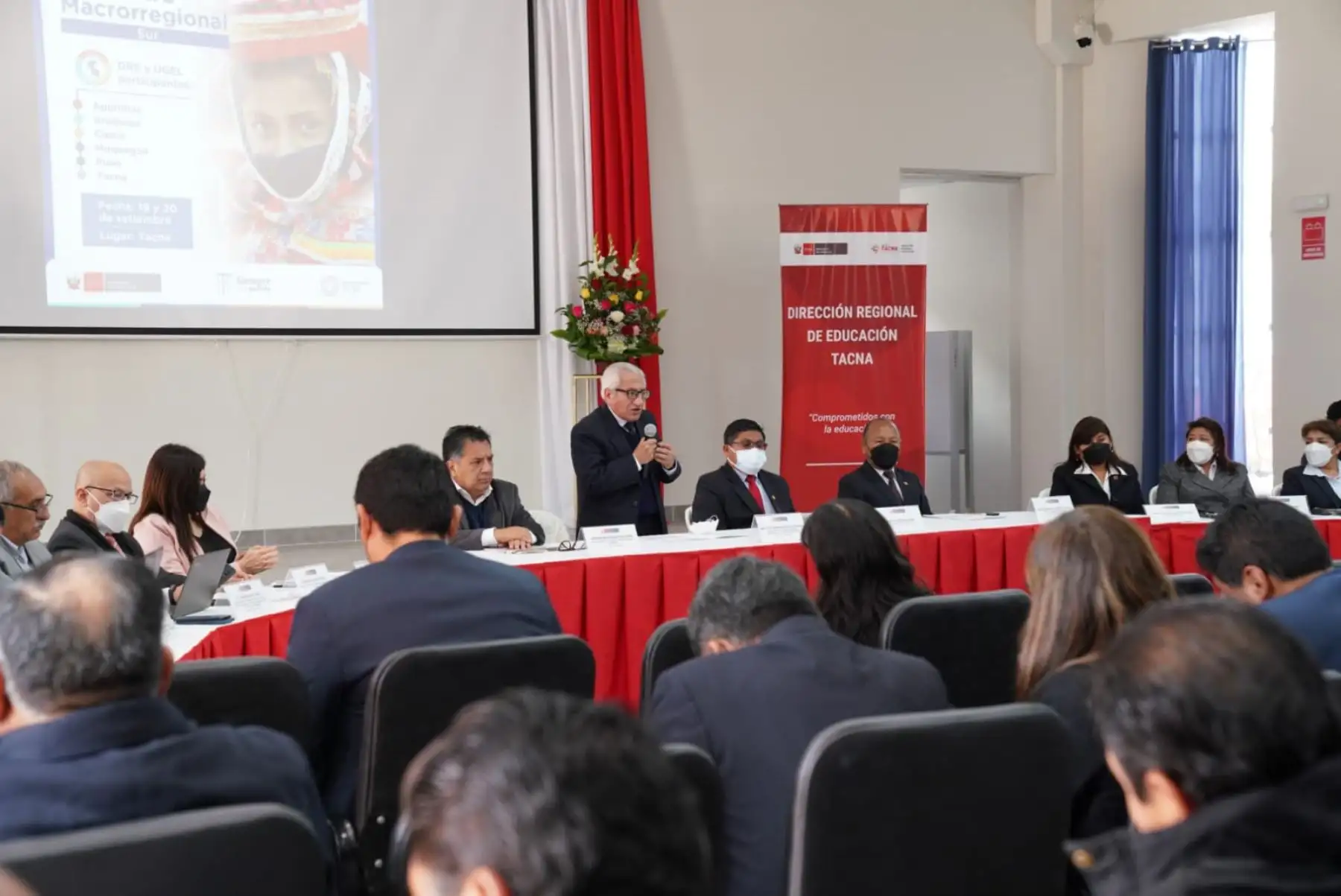 Analizan las necesidades de la comunidad educativa en encuentro macrorregional en Tacna. Foto: MINEDU/Difusión.