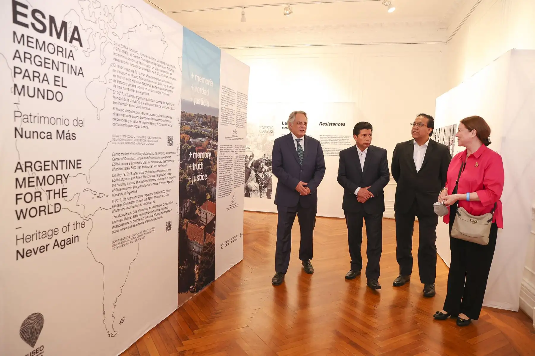 Presidente Pedro Castillo visita la muestra “Nunca Más” – Museo Sitio de Memoria ESMA, Ex Centro Clandestino de Detención, Tortura y Exterminio.Foto: ANDINA/Prensa Presidencia/ Vidal Tarqui Palomino