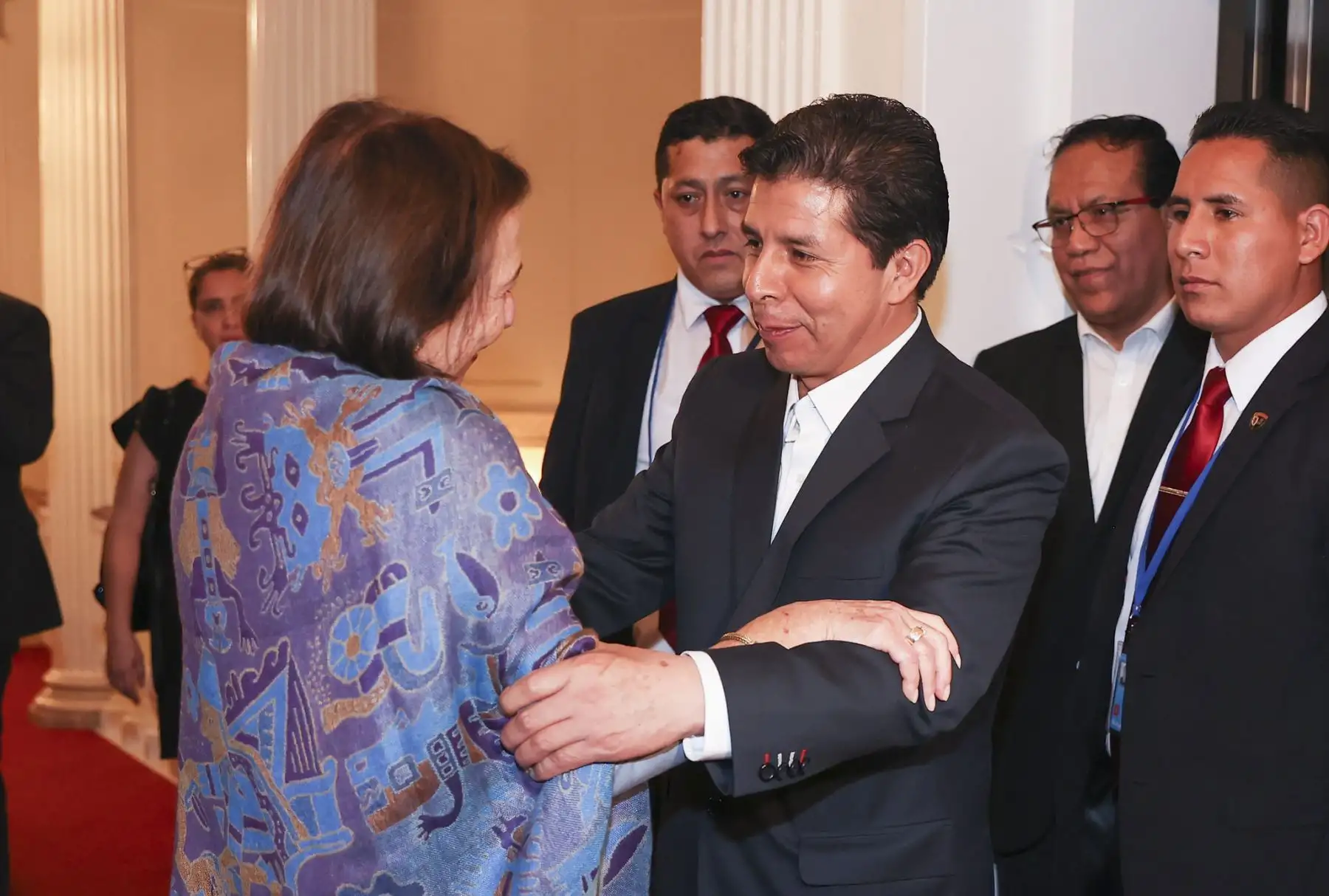 Presidente Pedro Castillo sostiene reunión con Susan Segal, presidenta de American Society Council of Americas (AS/COA) y representantes de empresas.
Foto: ANDINA/Prensa Presidencia/ Vidal Tarqui Palomino