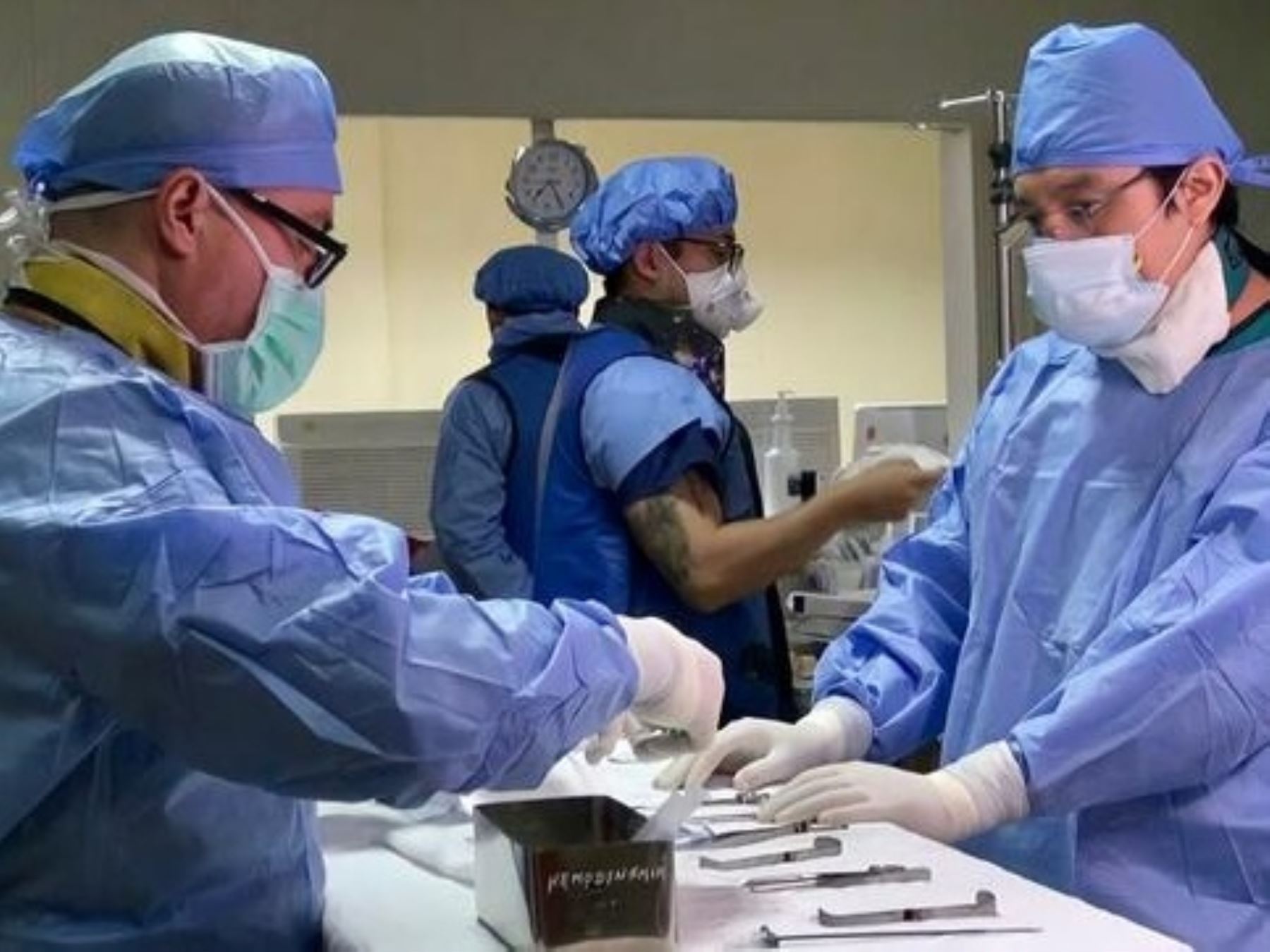 Pacientes con arritmias cardiacas son operados con éxito gracias a donación de marcapasos
