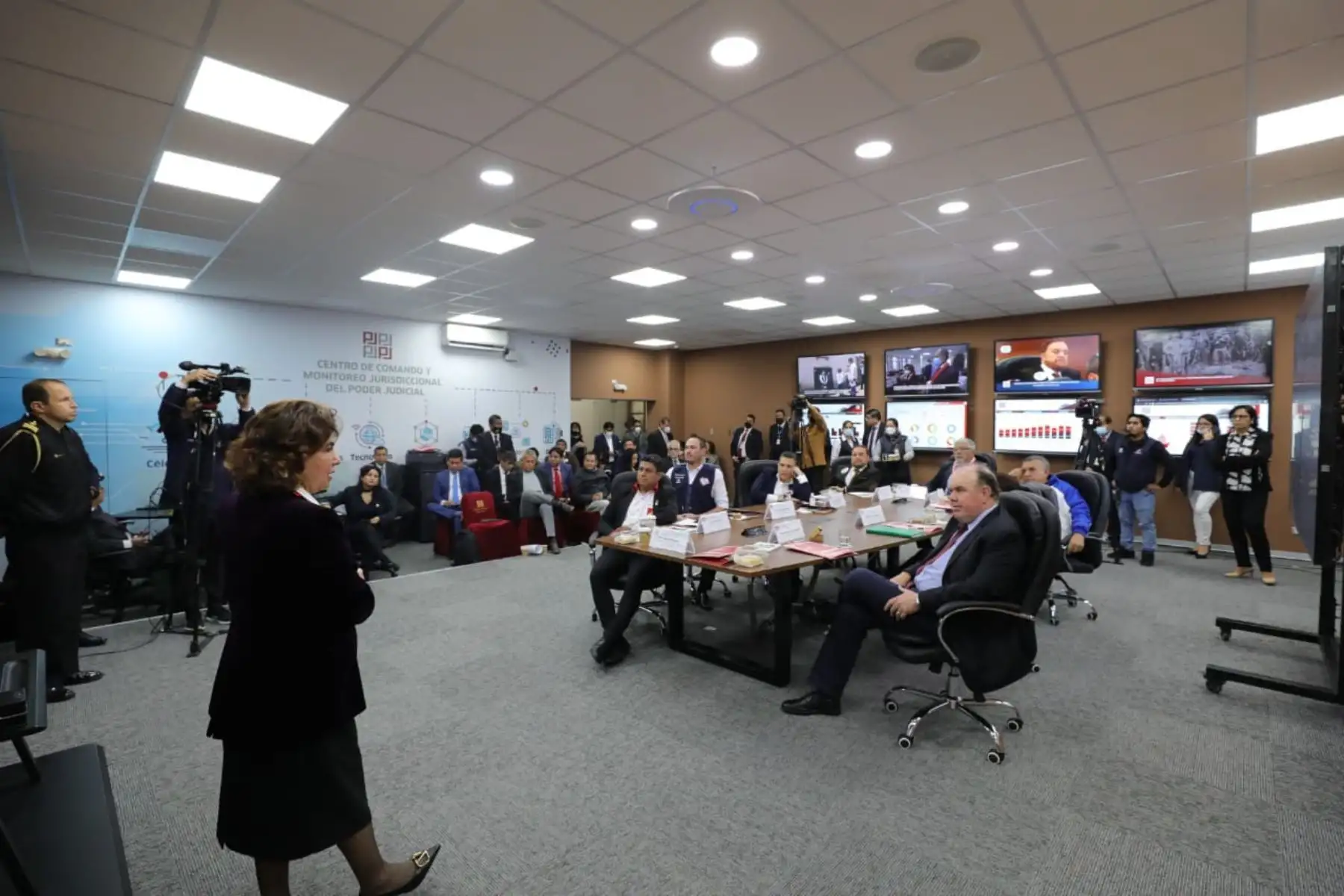 Presidenta del PJ, Elvia Barrios, expone ante candidatos a la Alcaldía de Lima. ANDINA/Difusión
