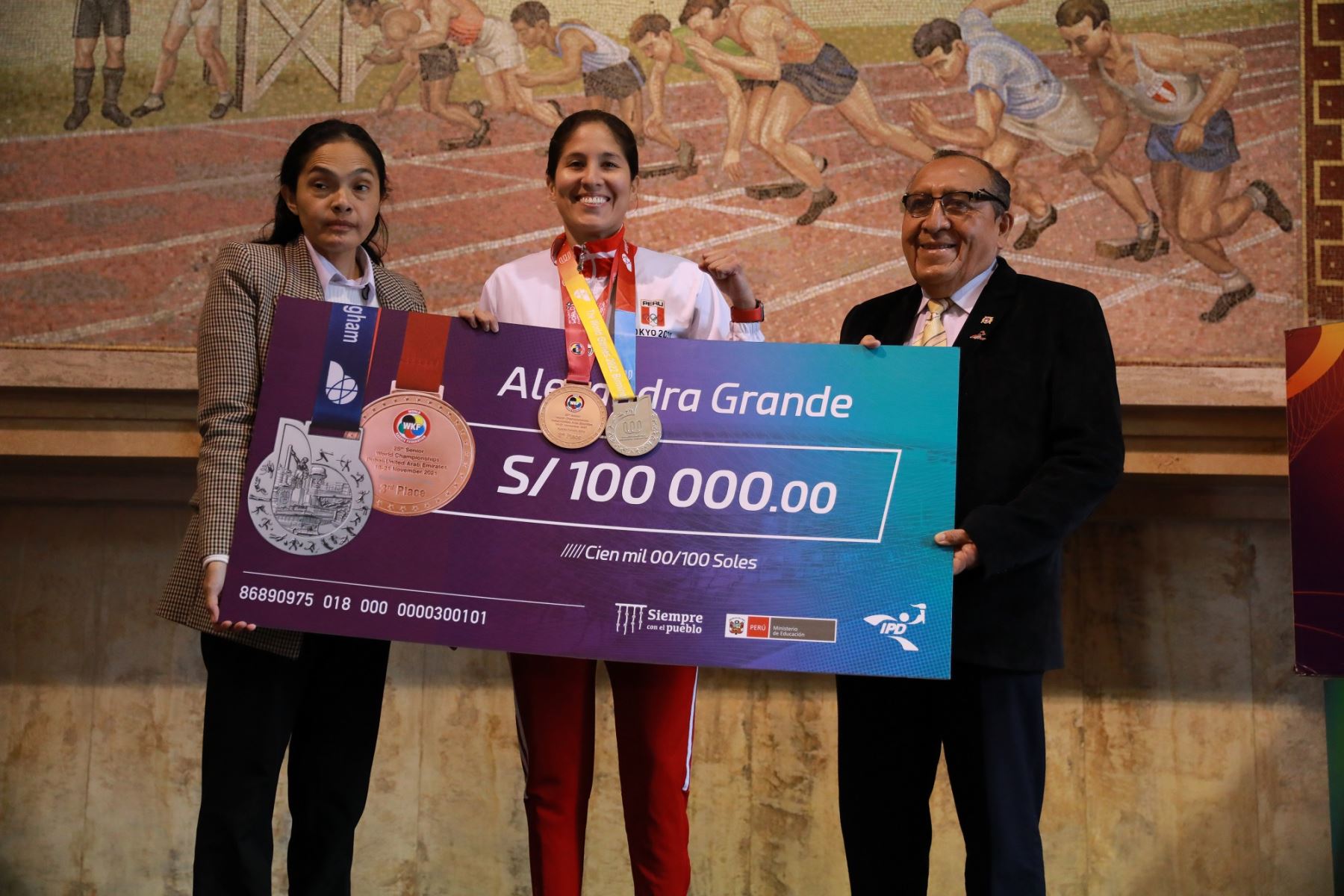 Alexandra Grande recibió 100 mil soles de parte del Instituto Peruano del Deporte