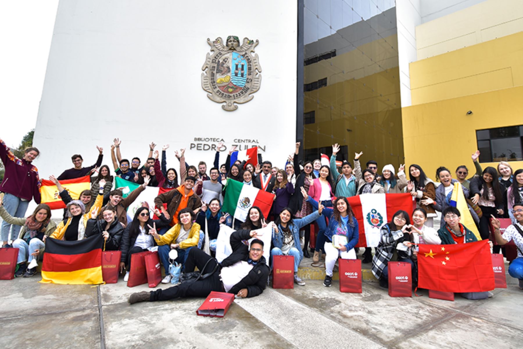 Estudiantes de universidades extranjeras y del interior del país harán pasantía en UNMSM.