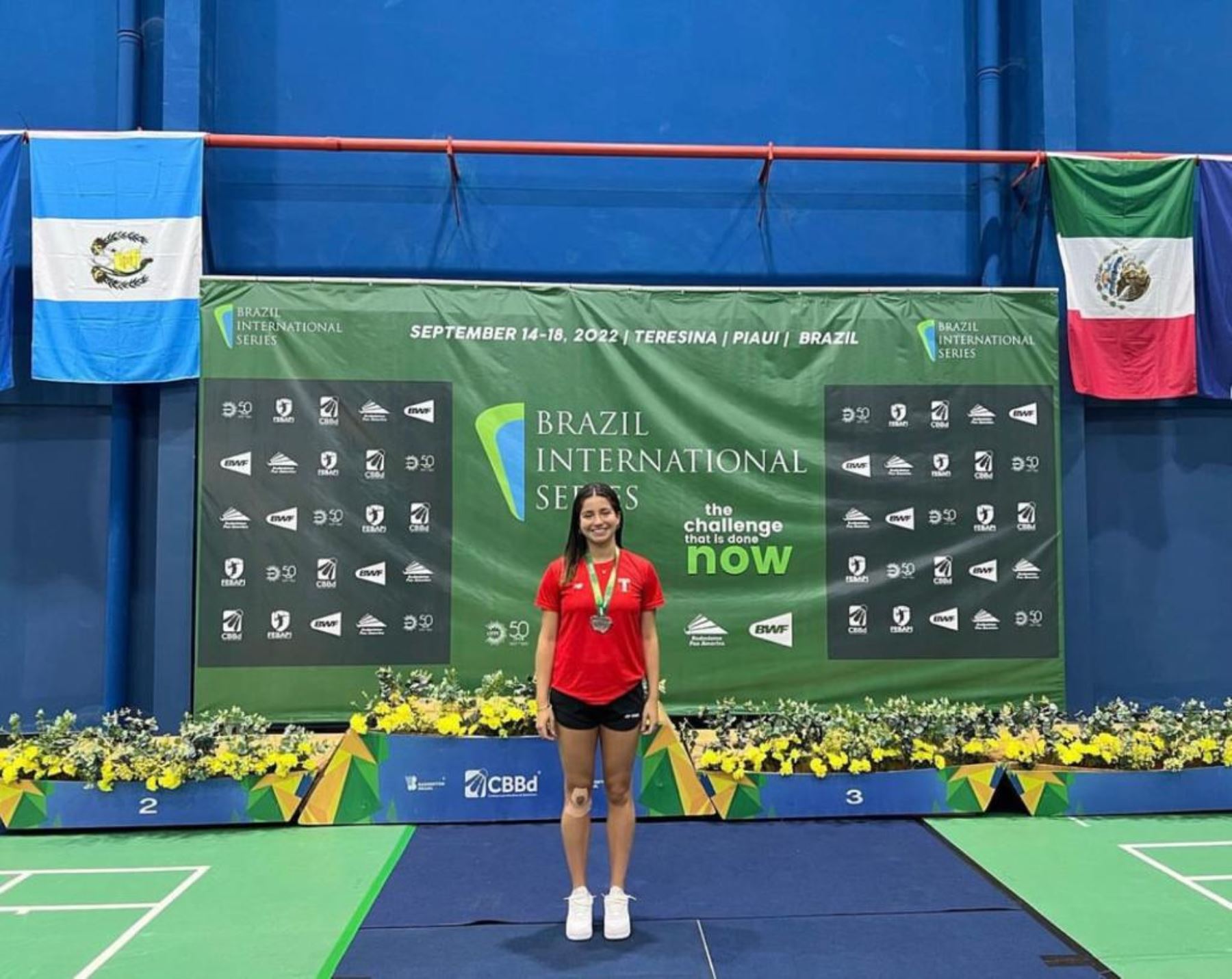 Badmintonista Fernanda Saponara logra una impresionante medalla en Brasil