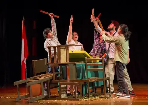 Presenta obra teatral “Cuestión de Orden" en el Gran Teatro Nacional.