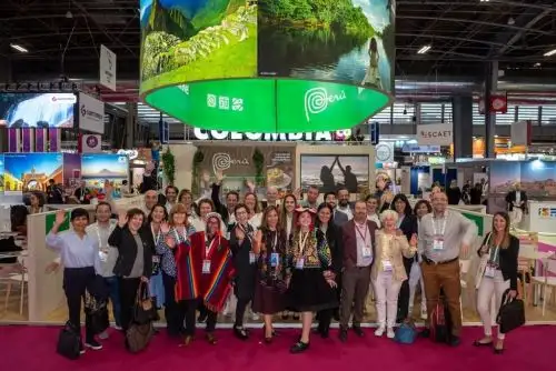 Delegación peruana que participó en la feria turística más importante de Francia, TOP RESA 2022. Foto: cortesía.
