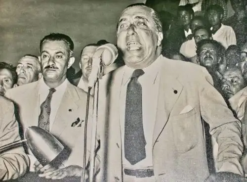 “Manuel Mujica Gallo”, obra literaria en tres volúmenes que recopila pasajes inéditos de la vida, escritos y obras del reconocido diplomático, escritor, periodista y promotor de la cultura peruana.