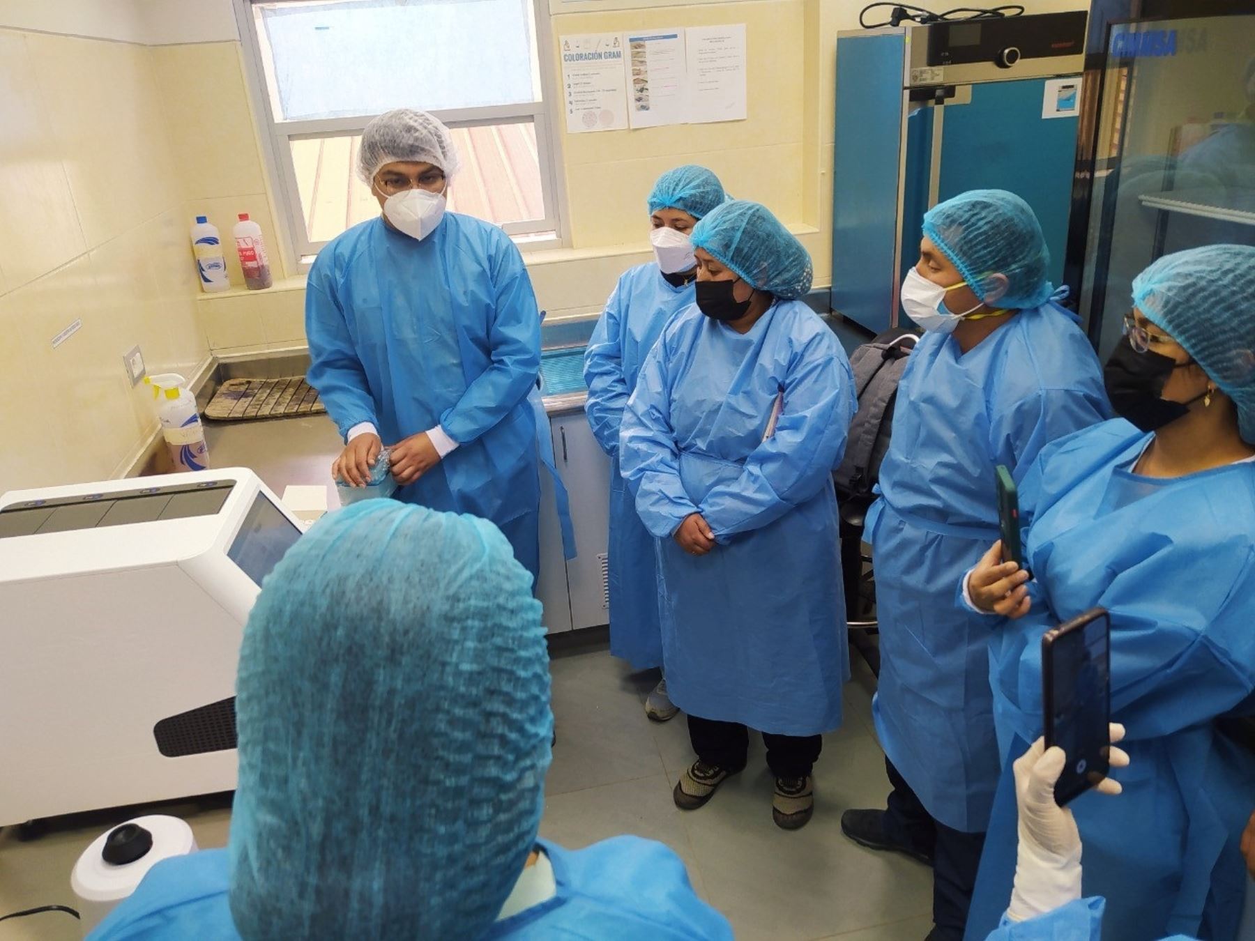El Instituto Nacional de Salud instaló un laboratorio de diagnóstico molecular del Sars-CoV-2 en la ciudad de Huamachuco que permitirá detectar casos de covid-19 en la provincia de Santiago de Chuco, región La Libertad. ANDINA/Difusión