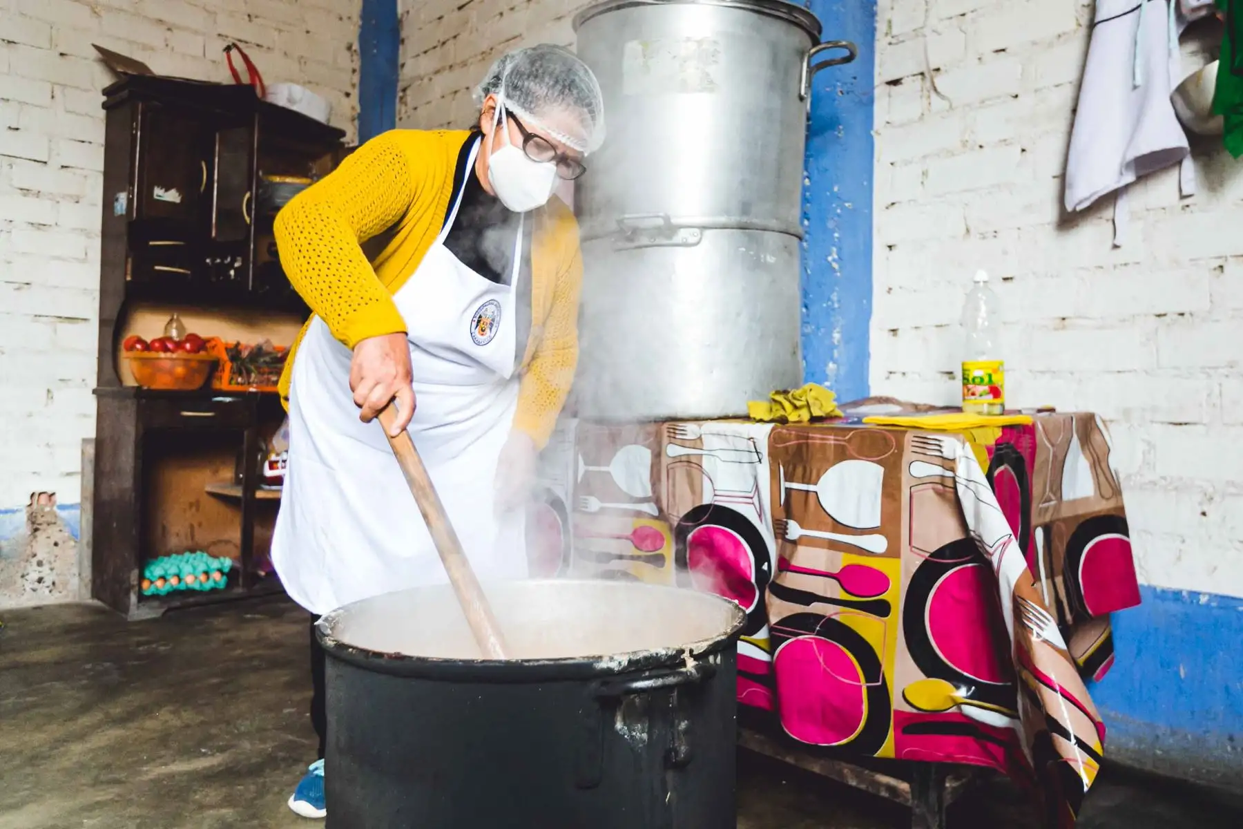 En los últimos 30 días, el Ministerio de Desarrollo e Inclusión Social (Midis), a través del programa Qali Warma, entregó 5253.52 toneladas de alimentos a 96 municipalidades en el ámbito nacional para atender a 3198 ollas comunes registradas en el sistema informático Mankachay Perú (Mi ollita Perú). Foto: ANDINA/Difusión