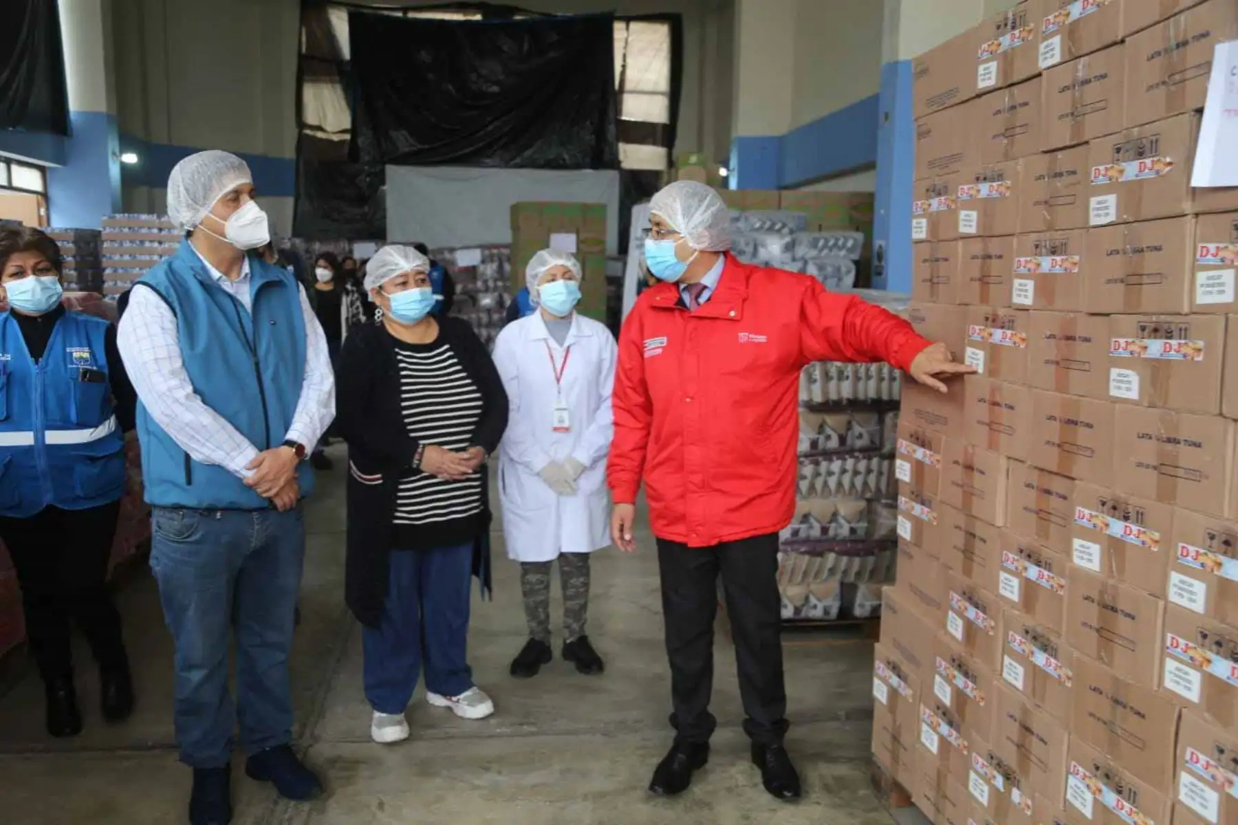 En los últimos 30 días, el Ministerio de Desarrollo e Inclusión Social (Midis), a través del programa Qali Warma, entregó 5253.52 toneladas de alimentos a 96 municipalidades en el ámbito nacional para atender a 3198 ollas comunes registradas en el sistema informático Mankachay Perú (Mi ollita Perú). Foto: ANDINA/Difusión