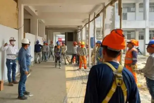 Inspectores de la Sunafil evitaron que 550 trabajadores de construcción civil en las regiones Loreto, Tacna y Cajamarca resultaran heridos tras sufrir una caída mientras realizaban sus labores.