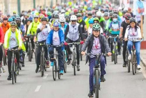 La actividad deportiva se inició a las 9:00 horas, de manera simultánea, tanto en Lima como en San Martín, Loreto, Cusco, Junín, La Libertad y Huánuco.