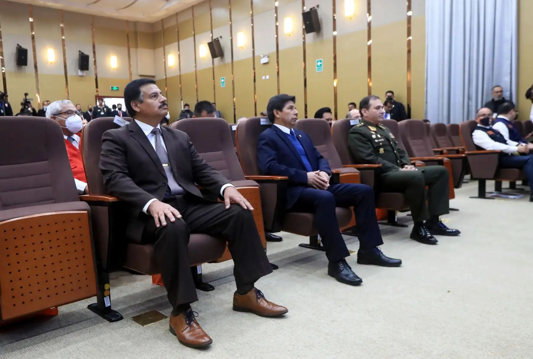 Este foro realizado en el COEN, busca generar un espacio de debate técnico para el fortalecimiento de los tres procesos de preparación, respuesta y rehabilitación a cargo del INDECI.
Foto: ANDINA/MINDEF