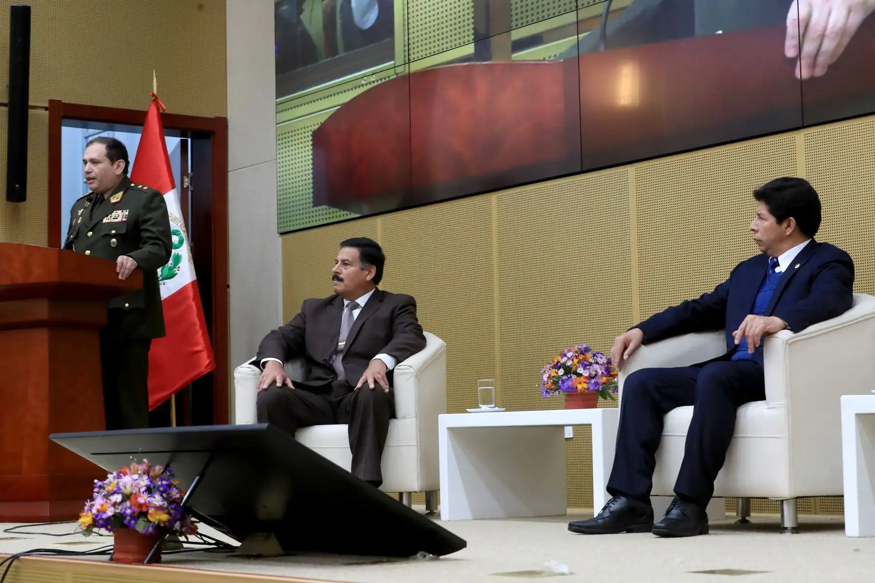 Este foro realizado en el COEN, busca generar un espacio de debate técnico para el fortalecimiento de los tres procesos de preparación, respuesta y rehabilitación a cargo del INDECI.
Foto: ANDINA/MINDEF