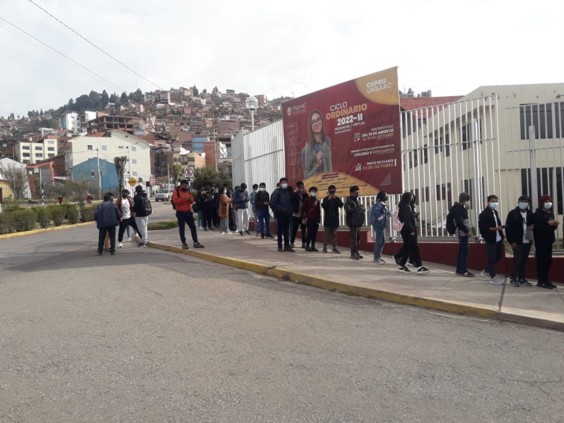 Cerca de 19,000 estudiantes de la Universidad San Antonio Abad de Cusco retornaron hoy a clases presenciales suspendidas por la pandemia de covid-19. ANDINA/Difusión