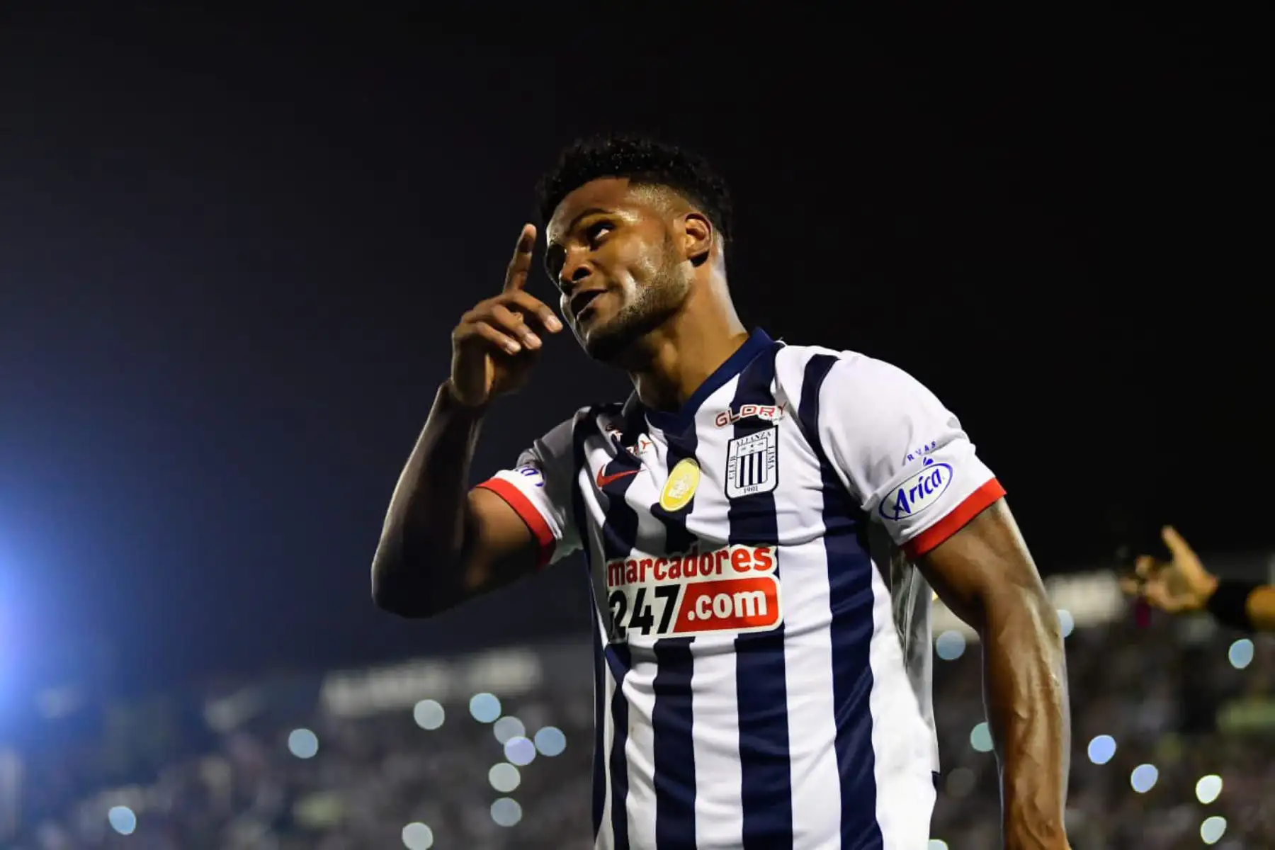 Aldair Rodríguez de Alianza Lima celebra su gol junto a sus compañeros tras anotar el segundo gol ante San Martín en el estadio Alejandro Villanueva por la jornada 13 del Clausura 2022 de Liga 1 Betsson.
Foto: Liga 1