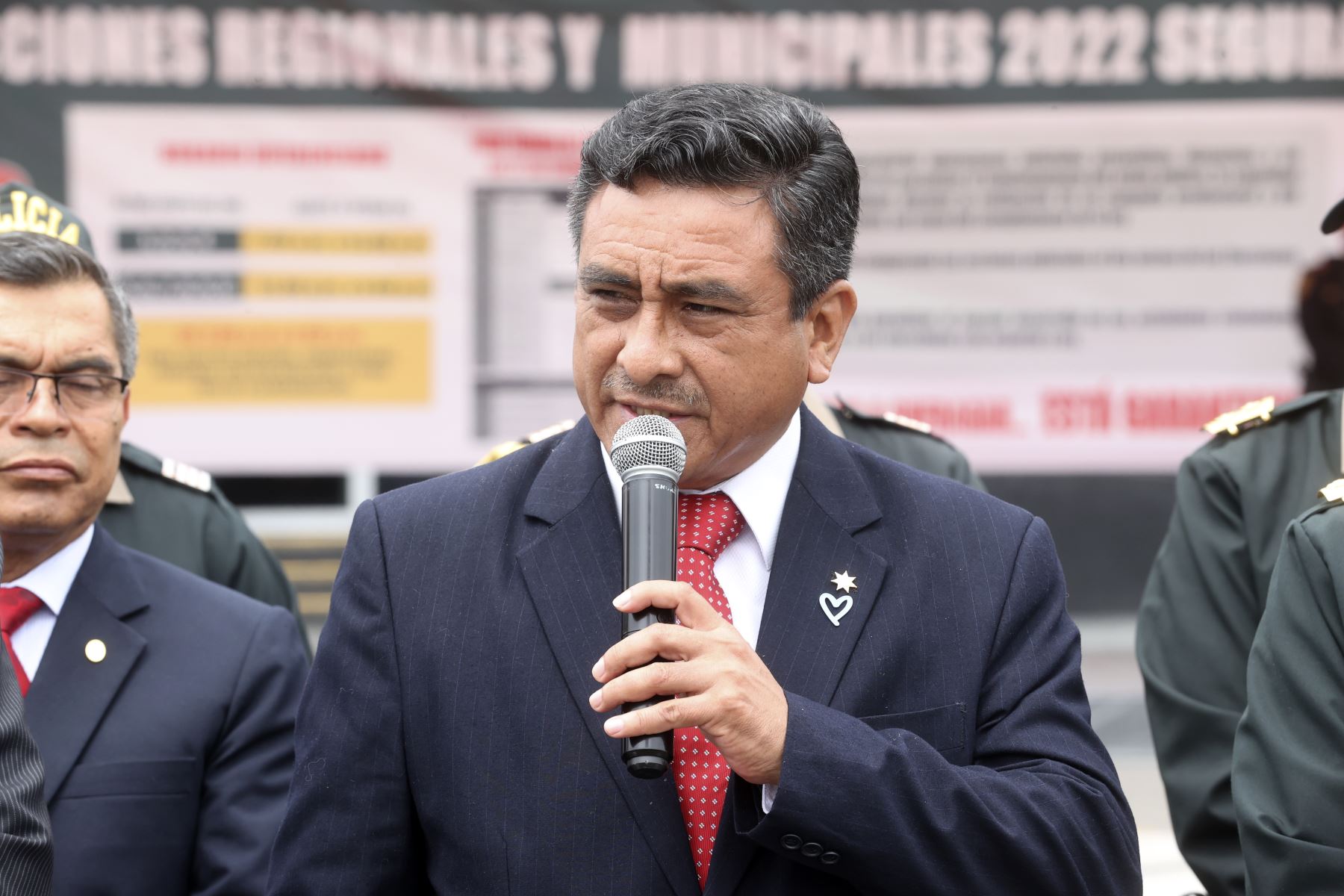 El ministro del Interior, Willy Huerta Olivas, encabezó la ceremonia de presentación del plan de operaciones “Elecciones Seguras 2022” que será liderado por la Policía Nacional del Perú.
Foto: ANDINA/Vidal Tarqui