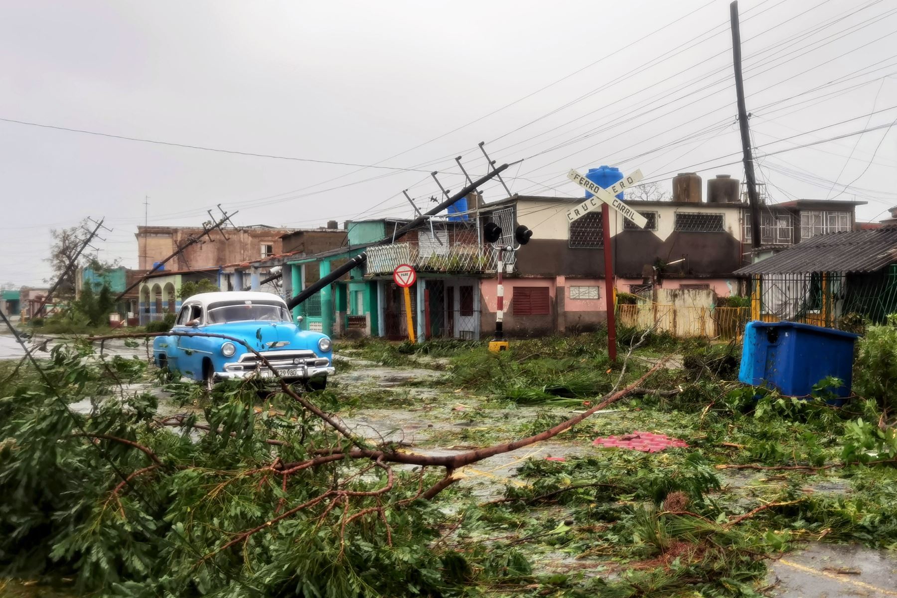 Daños del huracán Ian a su paso por Cuba. Foto: Efe.