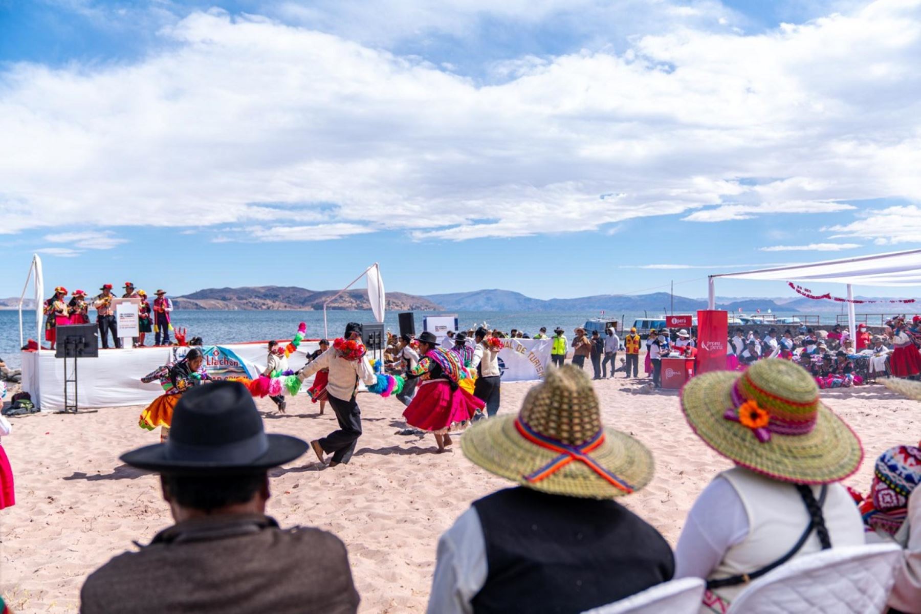 Mincetur y Promperú celebraron el Día Mundial del Turismo a orillas del lago Titicaca, en la comunidad de Lachón, región Puno. Foto: Cortesía.