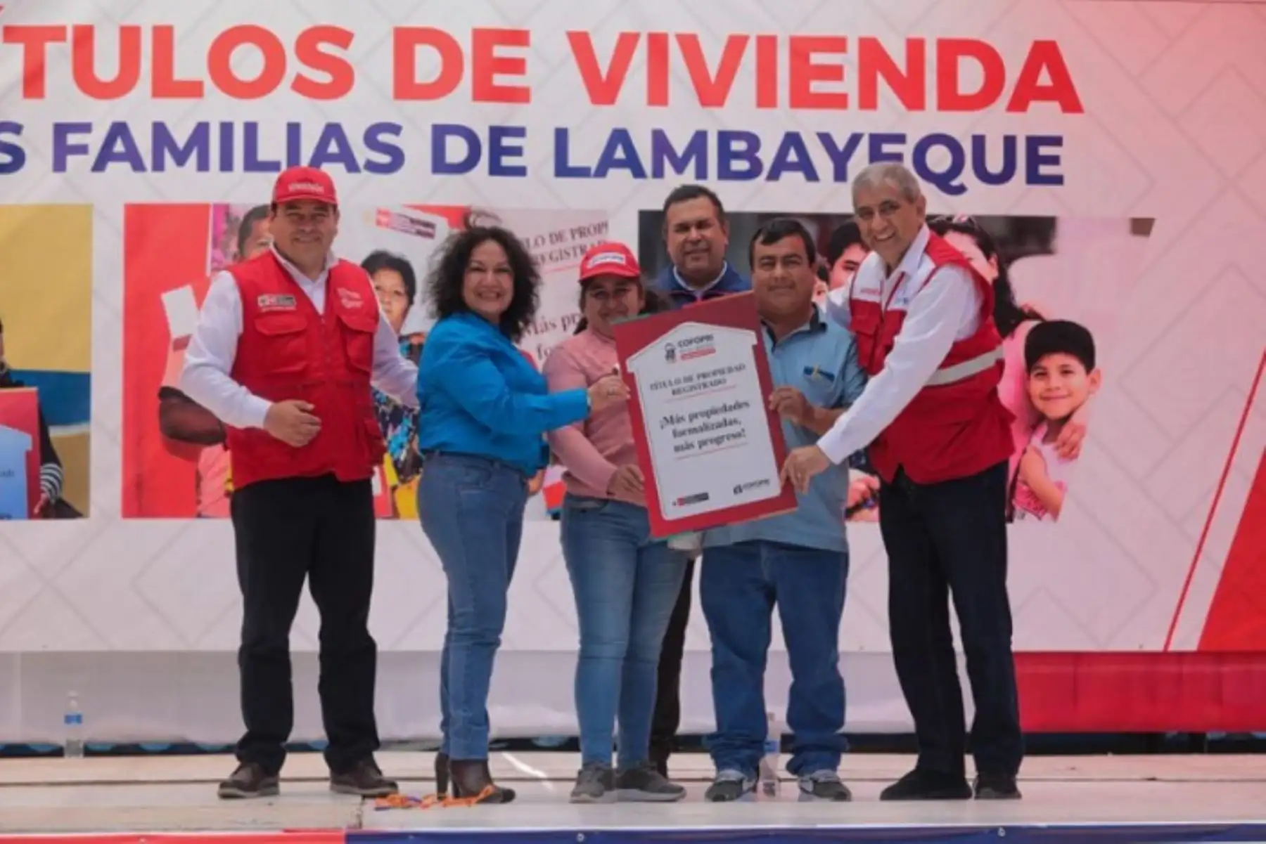 La campaña de titulación urbana “Cofopri en tu distrito” busca acercar los servicios de este organismo a la población más necesitada, a fin de cerrar la brecha de la informalidad predial en nuestro país.