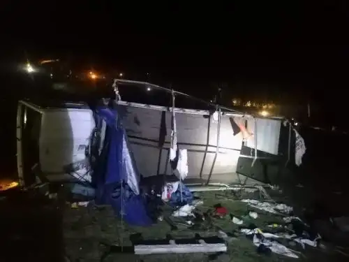 Cuatro muertos y más de 30 heridos deja despiste de camión ocurrido anoche en el distrito de Lares, región Cusco. Foto: Ronald Valcárcel Rodríguez/Facebook.