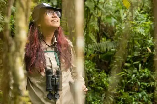 Bióloga Fanny Cornejo, finalista del certamen Conservacionista Emergente 2022 que otorga el prestigioso Premio Indianápolis y que reconoce a los conservacionistas menores de 40 años que trabajan para tener un impacto significativo en salvar especies animales de la extinción.