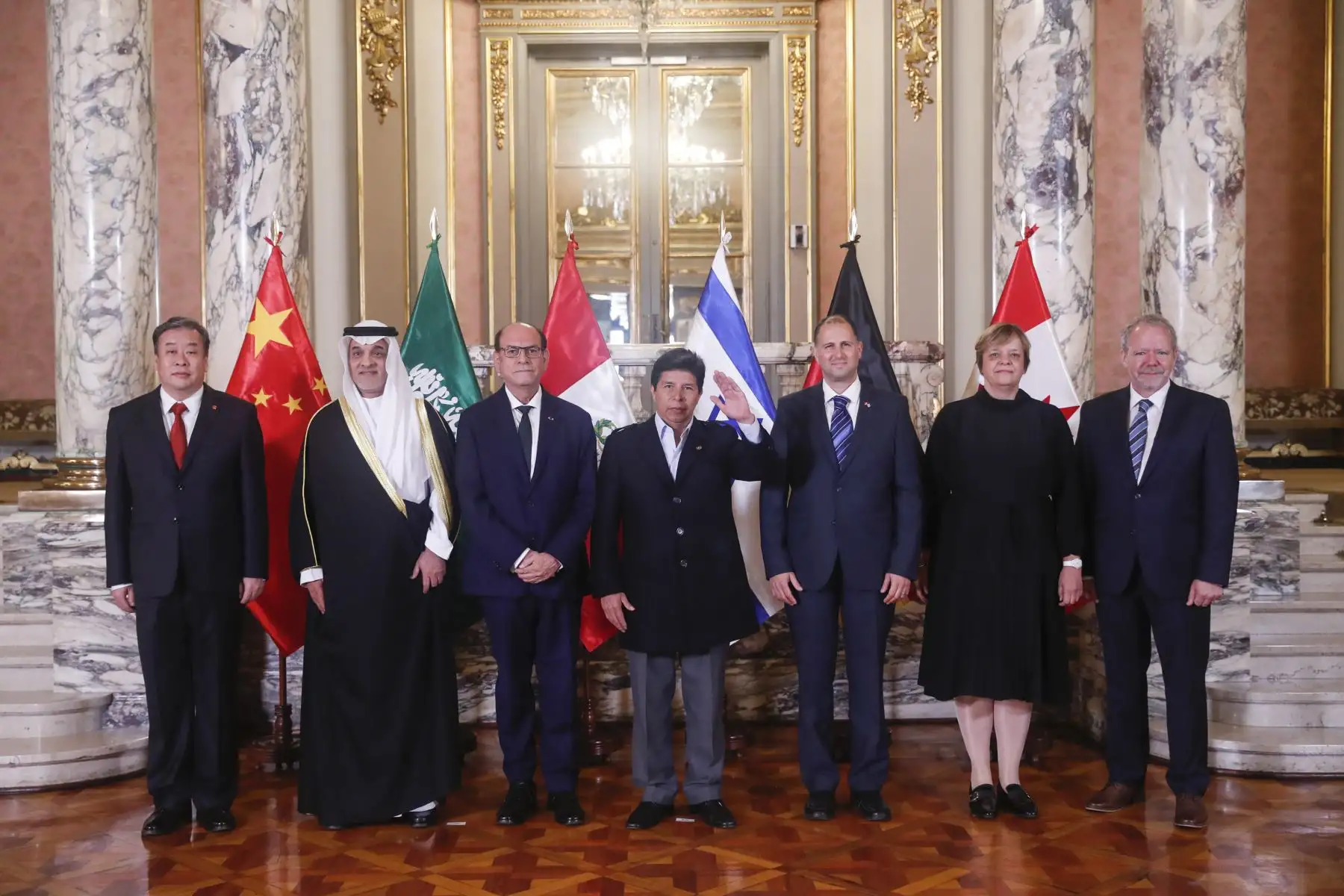 El Presidente Pedro Castillo recibe las cartas credenciales de los embajadores (as) de Israel, Arabia Saudita, Alemania, China y Canadá. Foto: ANDINA/ Prensa Presidencia
