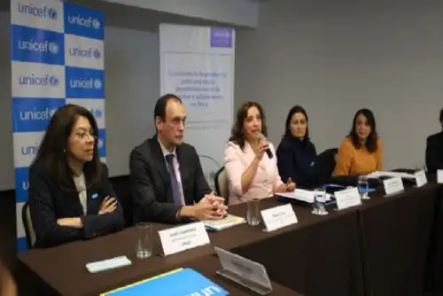 Ministra Dina Boluarte expuso políticas adoptadas en el último año por su sector, durante la presentación del estudio “Medidas de protección social del gobierno peruano en época de la covid-19, organizada por Unicef.