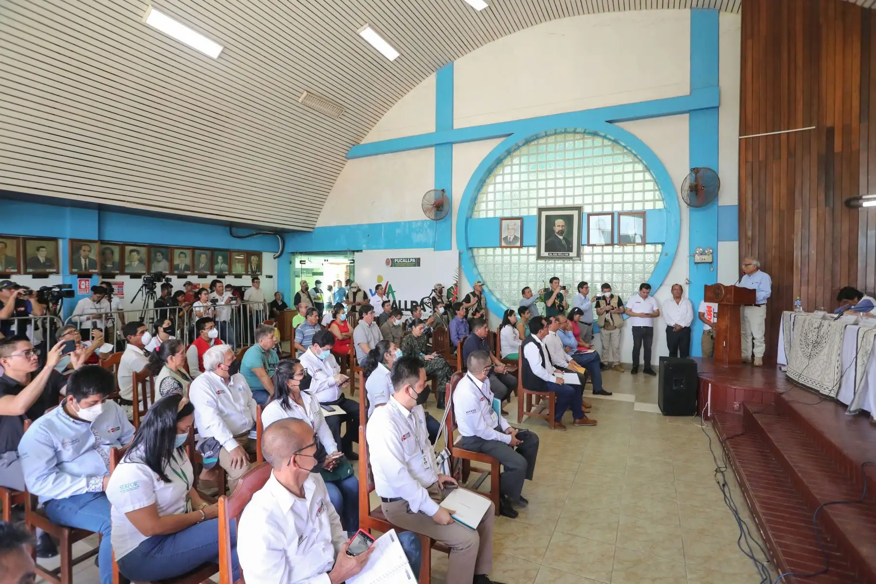 Jefe del Gabinete Ministerial, Aníbal Torres y ministros de Estado sostuvieron reunión de trabajo con autoridades regionales, provinciales y distritales de Coronel Portillo en Pucallpa. 
Foto: ANDINA/PCM