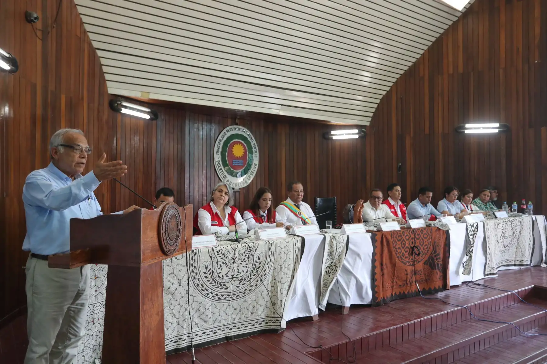 Jefe del Gabinete Ministerial, Aníbal Torres y ministros de Estado sostuvieron reunión de trabajo con autoridades regionales, provinciales y distritales de Coronel Portillo en Pucallpa. 
Foto: ANDINA/PCM