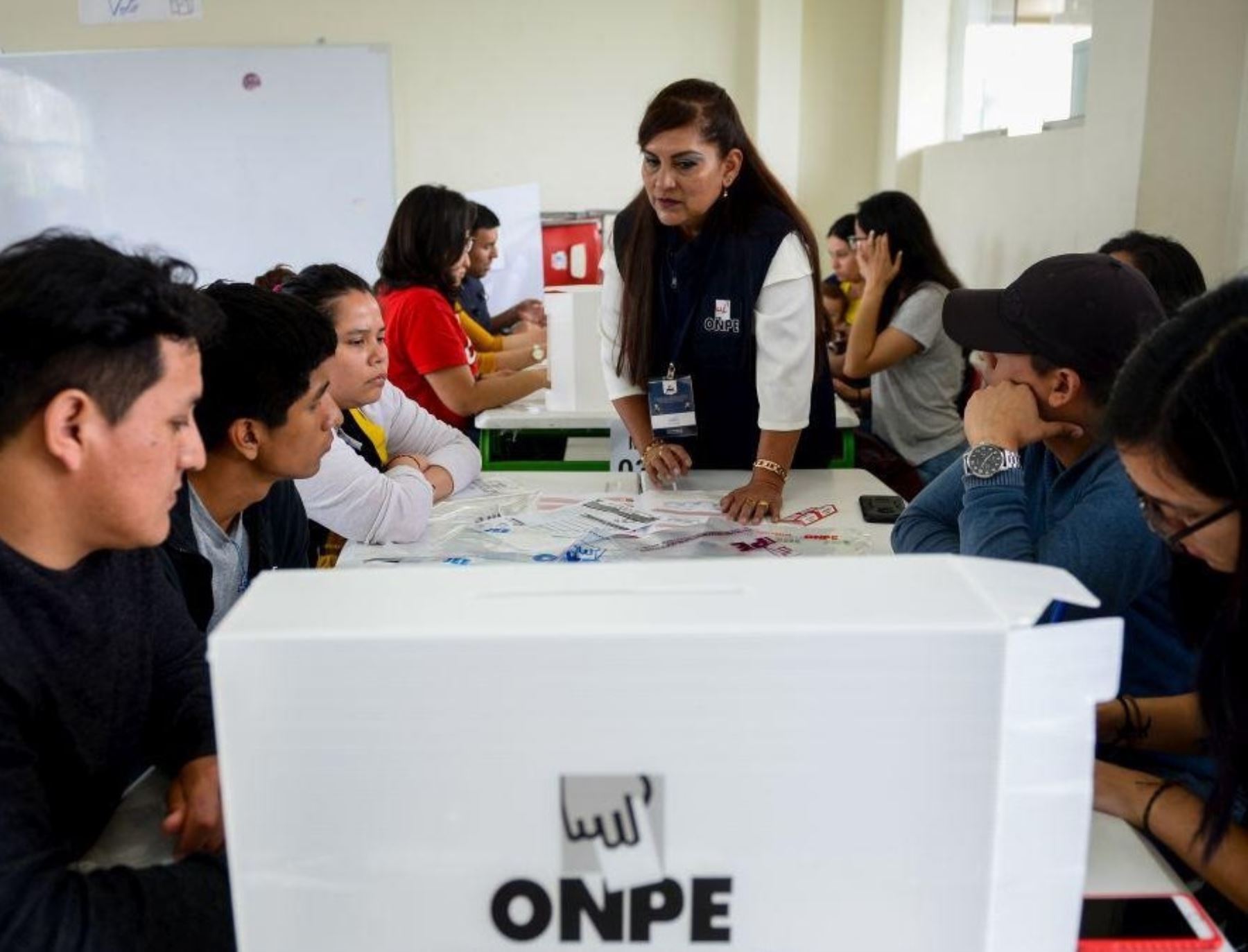 Este domingo 2 de octubre un total de 5,780 jóvenes votarán por primera vez en la región Tacna. Foto: ANDINA/difusión.
