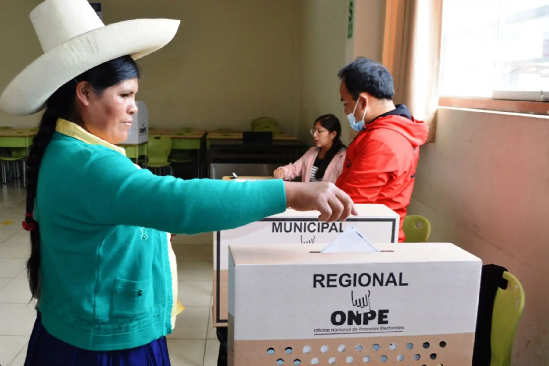 En la región Cajamarca, conformada por 13 provincias, acudirán a las urnas Un millón 131,382 electores, de los cuales 574, 825 mujeres y 556, 557 hombres. Para el proceso electoral se instalaron 5 Odpes en las provincias de San Pablo, Jaén, Cutervo, Chota y Cajamarca. Foto: ANDINA/ Eduard Lozano Julca